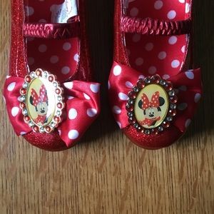 Disney Red Minnie Mouse Shoes 🎀